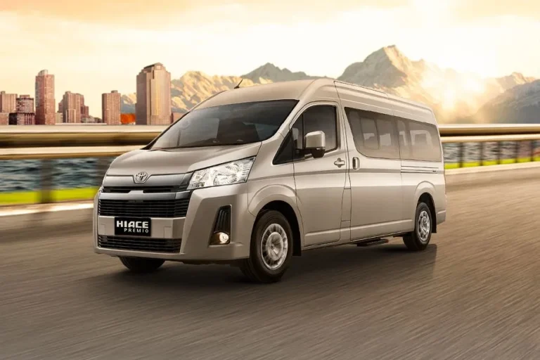 SEWA TOYOTA HIACE